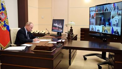 Photo of Путин пообещал проработать вопрос помощи вкладчикам банков, потерявшим средства