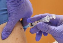 Photo of AstraZeneca и Оксфордский университет выпустят миллиарды доз вакцины