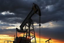 Photo of Нефть продолжает снижаться на рисках падения спроса