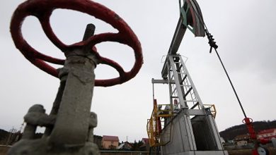 Photo of Нефть снижается, но выходит в плюс по итогам недели