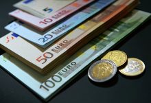 Photo of Евро укрепился к доллару после данных об инфляции в еврозоне