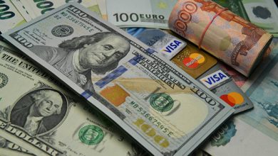 Photo of Доллар вновь растет по отношению к евро в качестве валюты-убежища
