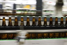 Photo of В Великобритании из-за кризиса заканчиваются бутылки для пива