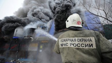 Photo of В МЧС назвали возможную причину пожара на нефтекомбинате в Ангарске
